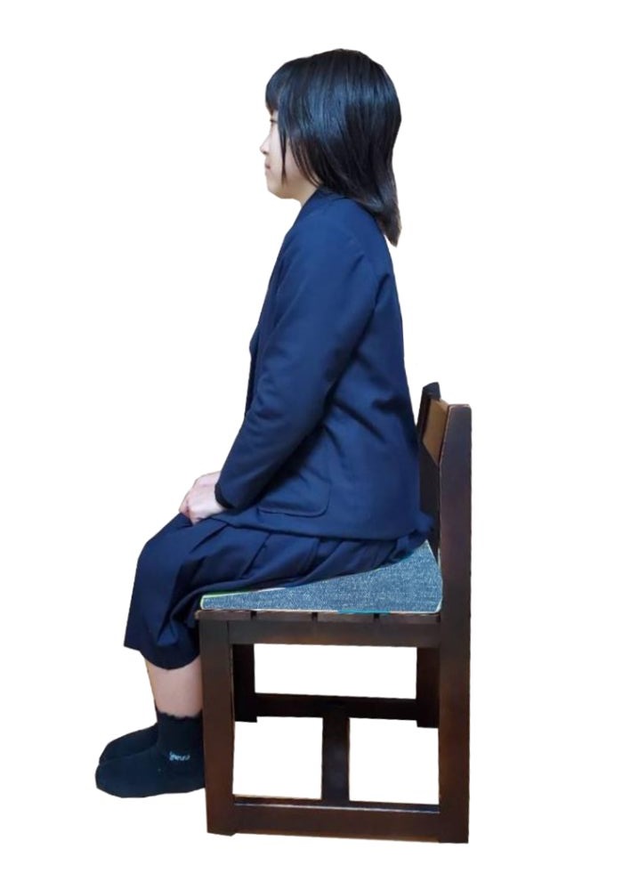 姿勢改善クッション（ループ付）実用新案登録済 | ラインナップ | マインドフルネスdays 有限会社エール