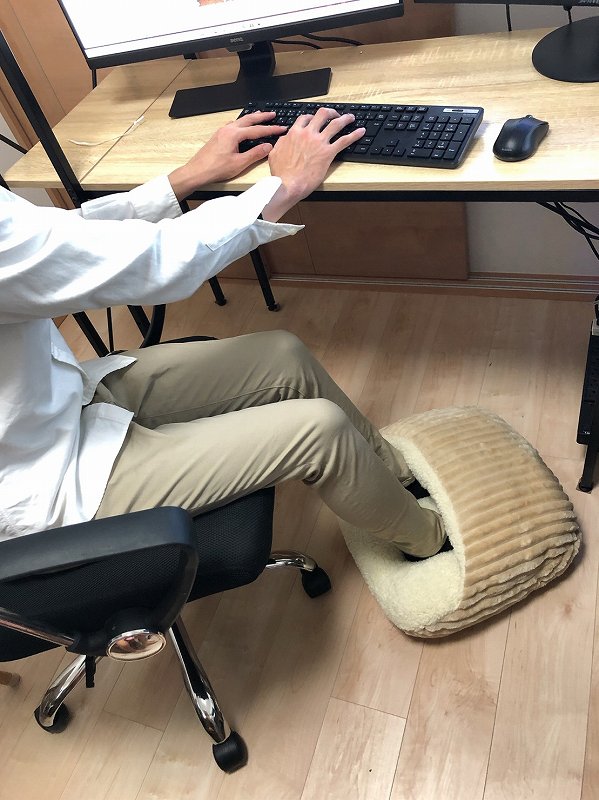 大きな足ポカクッション 使用例２ | 有限会社エール