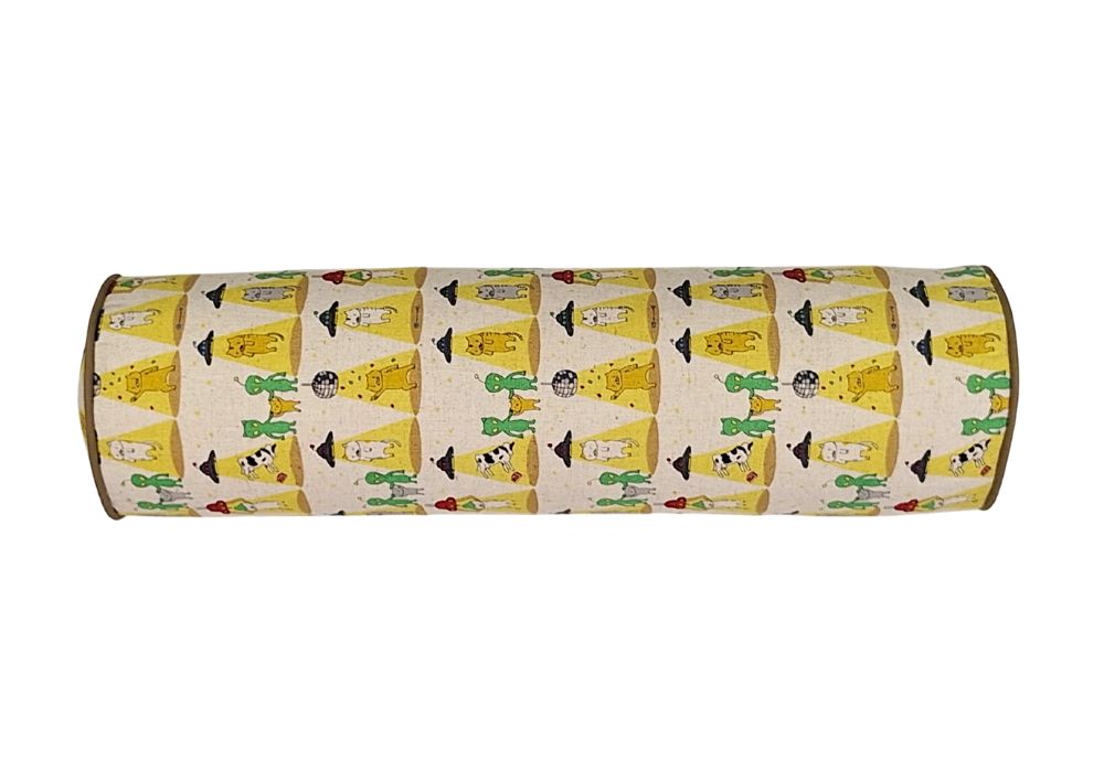 骨盤スリムストレッチクッション さらわれ猫・キナリ 関連画像1 | 商品紹介 | マインドフルネスdays 有限会社エール